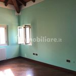 Affitto 5 camera casa di 178 m² in Modena