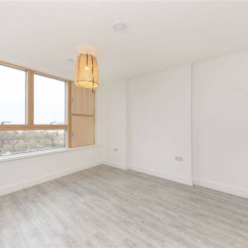 Flat to rent in Thames Reach, London, SE28 (Ref 193805) | Dexters West Thamesmead