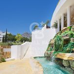 Rent 3 bedroom house of 225 m² in Marbella