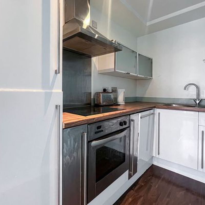 Flat to rent in Station Apartments, Station Road LS15 Cross Gates