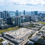 Rent 1 bedroom apartment of 593 m² in Miami