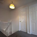 Rent 4 bedroom flat in Halifax