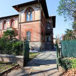 Affitto 5 camera casa di 253 m² in Monza