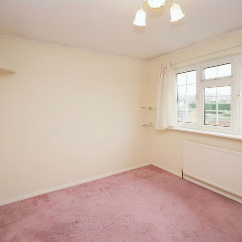 Hillside Road Bromley BR2 3 bed end of terrace house to rent - £2,150 pcm (£496 pw)