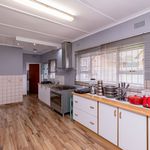 Rent 3 bedroom apartment of 893 m² in uMhlathuze