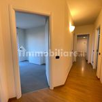 Affitto 4 camera appartamento di 140 m² in Bergamo