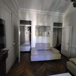 Rent 1 bedroom apartment of 690 m² in Lyon