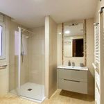 Rent 4 bedroom apartment of 200 m² in València