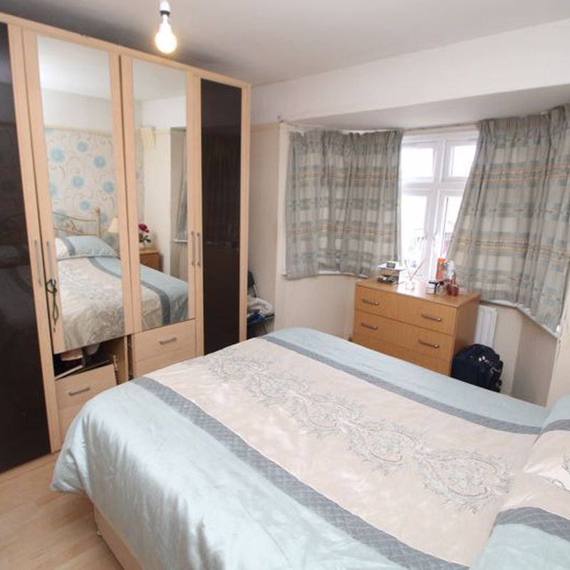 3 room apartment to let in Uxbridge North Hillingdon