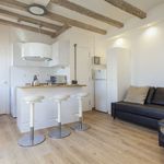 Rent 1 bedroom apartment of 34 m² in Barcelona