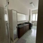 Affitto 2 camera appartamento di 103 m² in Cabiate