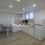 Rent 1 bedroom apartment of 26 m² in Marolles-en-Hurepoix