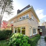 Rent 3 bedroom house of 190 m² in Uccle