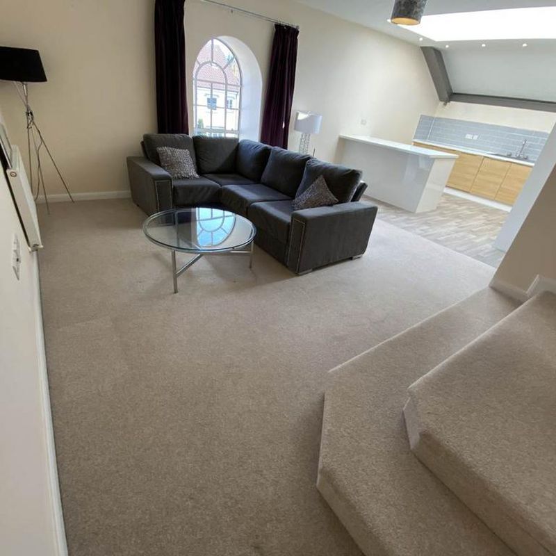 2 bedroom penthouse to rent Oakhill