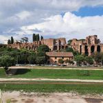 Rent 5 bedroom apartment of 150 m² in Rome