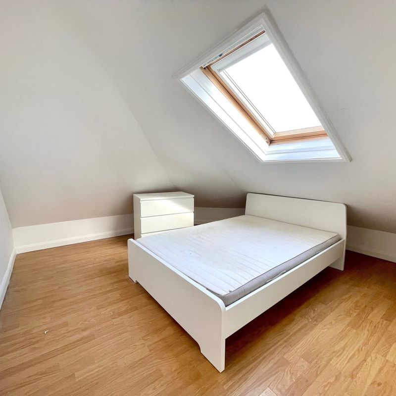 2 bedroom property to let in Rutland Street, CARDIFF - £1,100 pcm Riverside