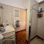 Affitto 4 camera casa di 100 m² in Andria