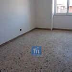 Affitto 2 camera appartamento di 100 m² in Aversa