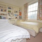 Rent 4 bedroom house in Pulborough