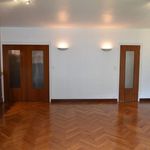 Appartement de 128 m² avec 3 chambre(s) en location à Nantua