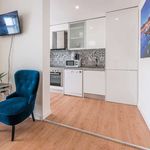 Rent 2 bedroom apartment of 56 m² in Porto
