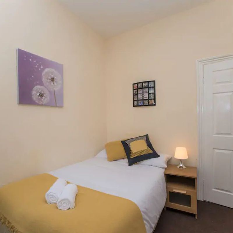 Lovely and Comfortable 3 Bed Flat, Tamworth Arthur's Hill