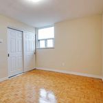 Rent 1 bedroom apartment of 650 m² in Toronto