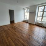 Rent 4 bedroom apartment of 84 m² in POITIERS