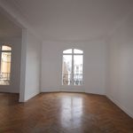 Rent 5 bedroom apartment of 166 m² in Paris