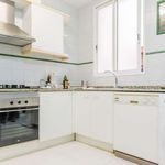 Rent 5 bedroom apartment of 212 m² in València
