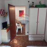 Affitto 4 camera casa di 79 m² in Catania