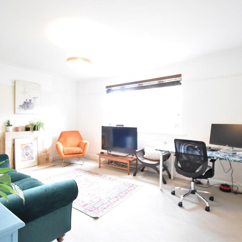 apartment for rent at St Marks Hill, Surbiton
