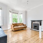 Rent 4 bedroom apartment of 108 m² in London