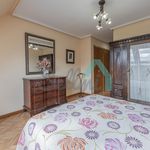 Rent 4 bedroom apartment of 173 m² in Oviedo