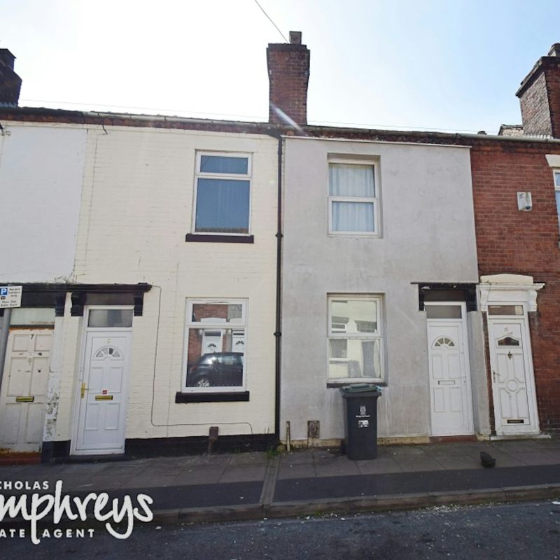 3 Bedroom Property For Rent in Stoke-On-Trent - £260 PCM