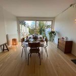Rent 3 bedroom house of 220 m² in Oudergem