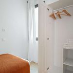 Rent 2 bedroom apartment of 100 m² in Barcelona