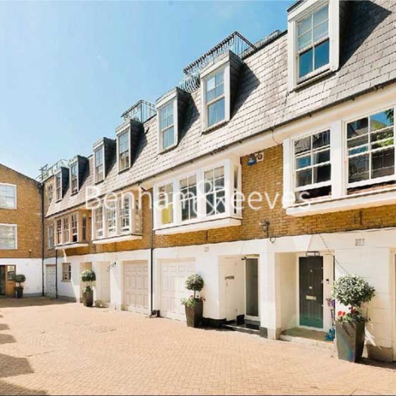 4 bedroom(s) house to rent in St. Catherine's Mews, Chelsea, SW3, London