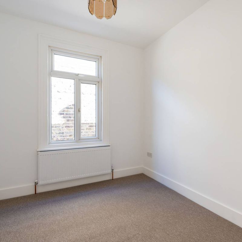 4 Bedroom House to Rent in Gordon Road | Foxtons Norbiton