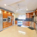 Rent 4 bedroom apartment of 371 m² in Colombo