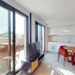 Rent 4 bedroom apartment of 80 m² in Alicante