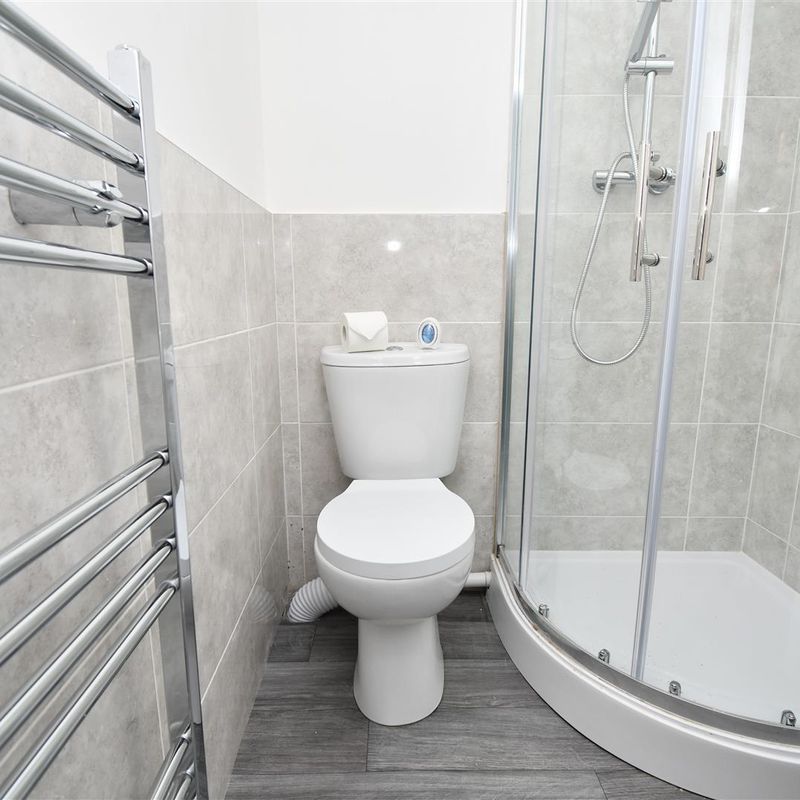 1 bed house share to rent in Bar Street, Burnley, BB10 (ref: 528060) | E&M Property Solutions Burnley Lane