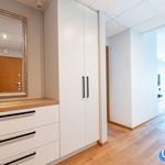 Rent 3 bedroom apartment of 71 m² in Krakow