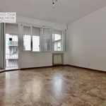 Affitto 4 camera appartamento di 122 m² in Treviso