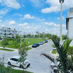 Rent 3 bedroom apartment of 1315 m² in Doral