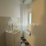 Affitto 2 camera appartamento di 80 m² in Caltanissetta