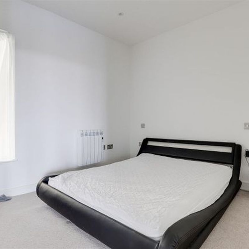 Flat to rent in Waterside Apartments, Pavilion Road, West Bridgford, Nottingham NG2