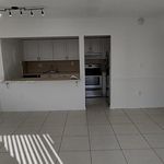 Rent 2 bedroom apartment of 1070 m² in Hialeah
