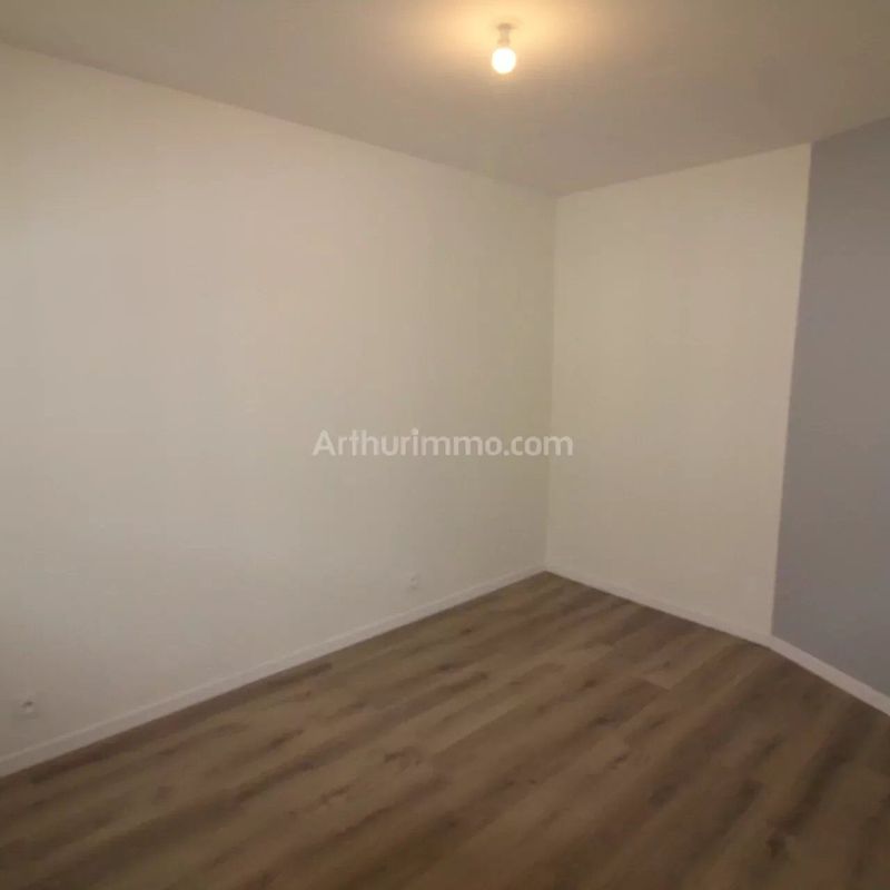 Louer appartement de 3 pièces 49 m² 770 € à Yenne (73170) : une annonce Arthurimmo.com