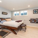 Rent 1 bedroom apartment of 146 m² in Laguna Beach